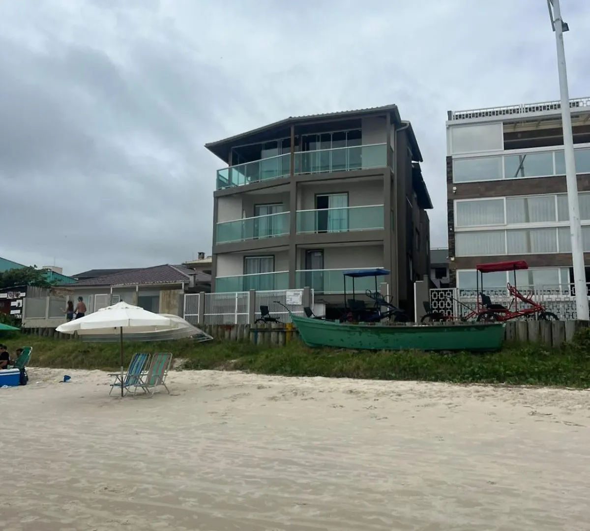 Pe Na Areia Apto Bombas بومبينهاس