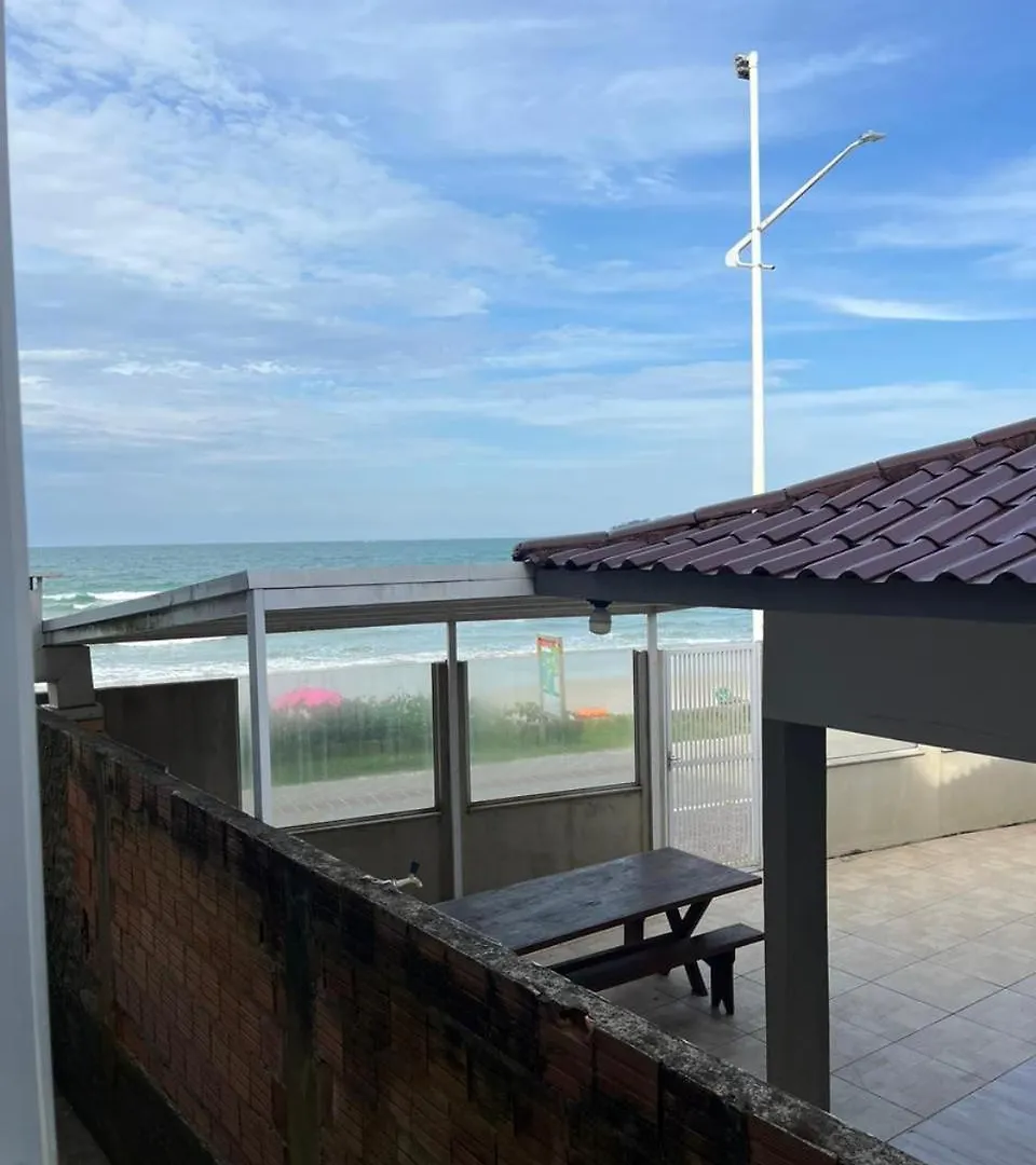 Pe Na Areia Apto Bombas بومبينهاس